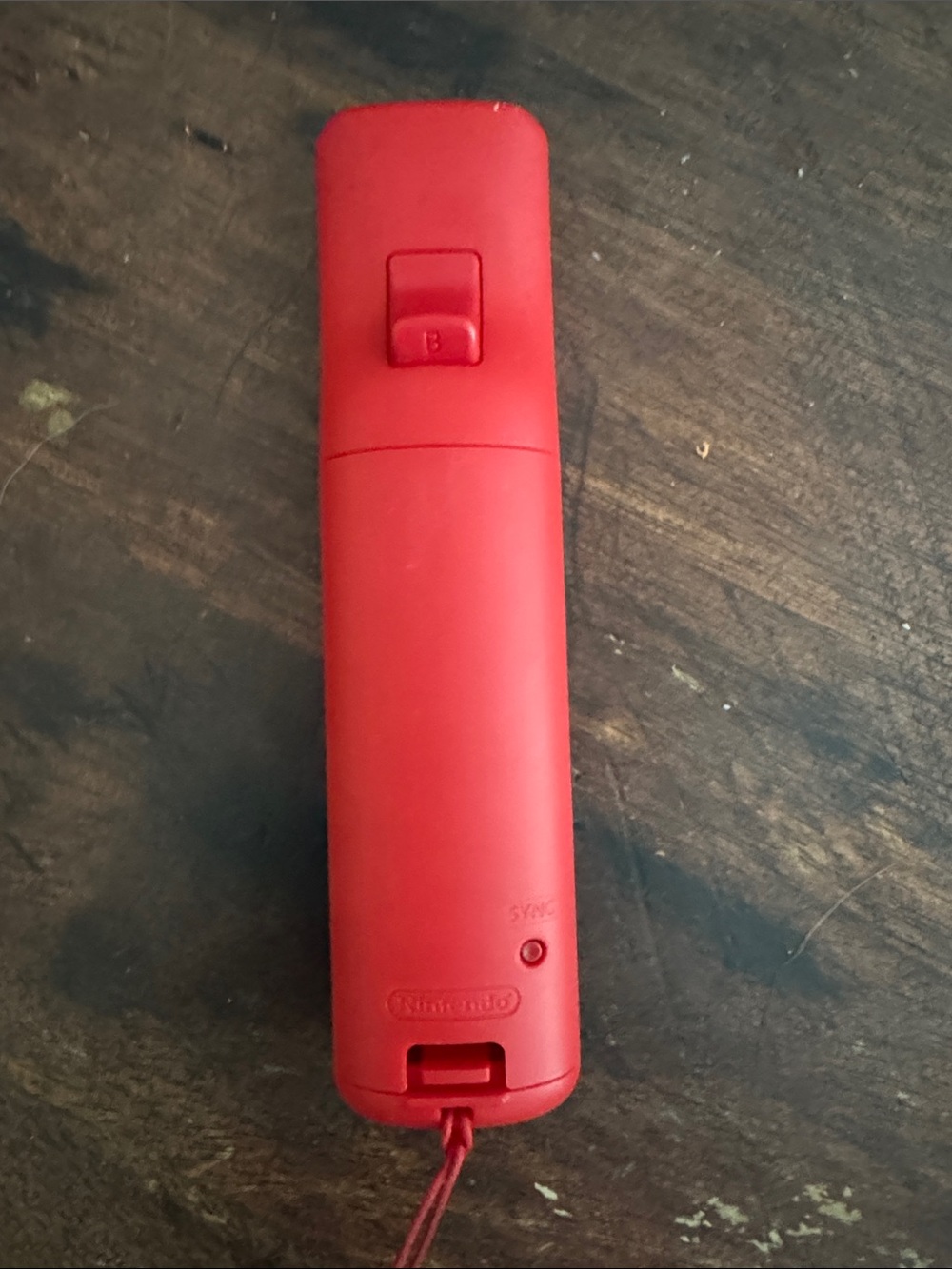 EUC Nintendo Wii controllers and silicone cover - Picture 4 of 10